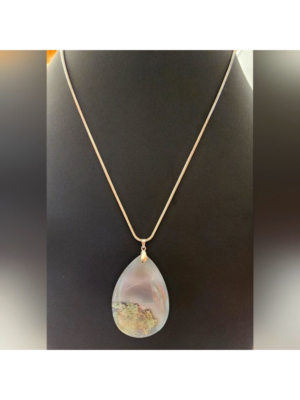 STUNNING Moss Agate Teardrop Pendant Necklace on Sleek Snake Chain EUC